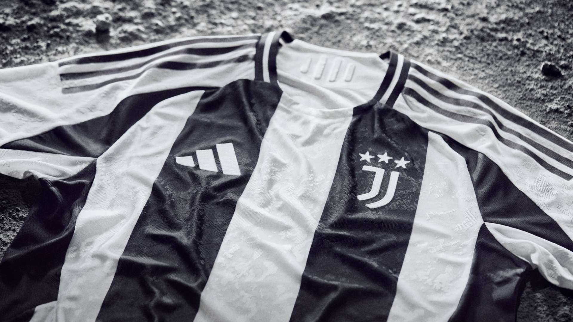 中超第11輪上海申花0-0長春亞泰 艾迪染紅楊澤翔替補2分鐘直紅.